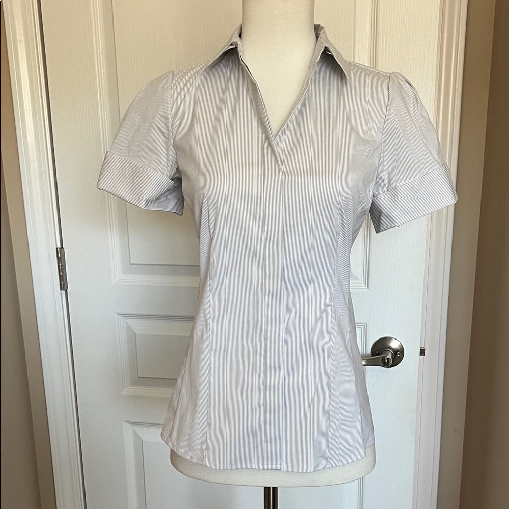 Ann Taylor striped short sleeve blouse shirt 00P